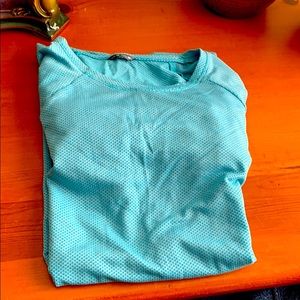 Oiselle Long Sleeve Tee!! SHIPS FAST!